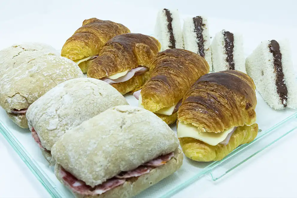 Bandeja de mini bocadillos infantiles