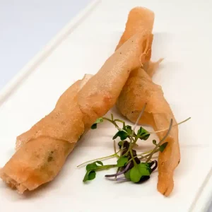 Langostinos crujientes con albahaca