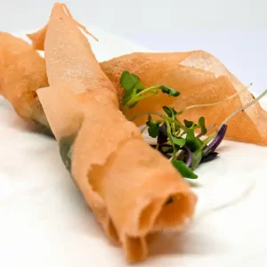 Langostinos crujientes con albahaca
