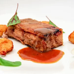 Cochinillo confitado al horno