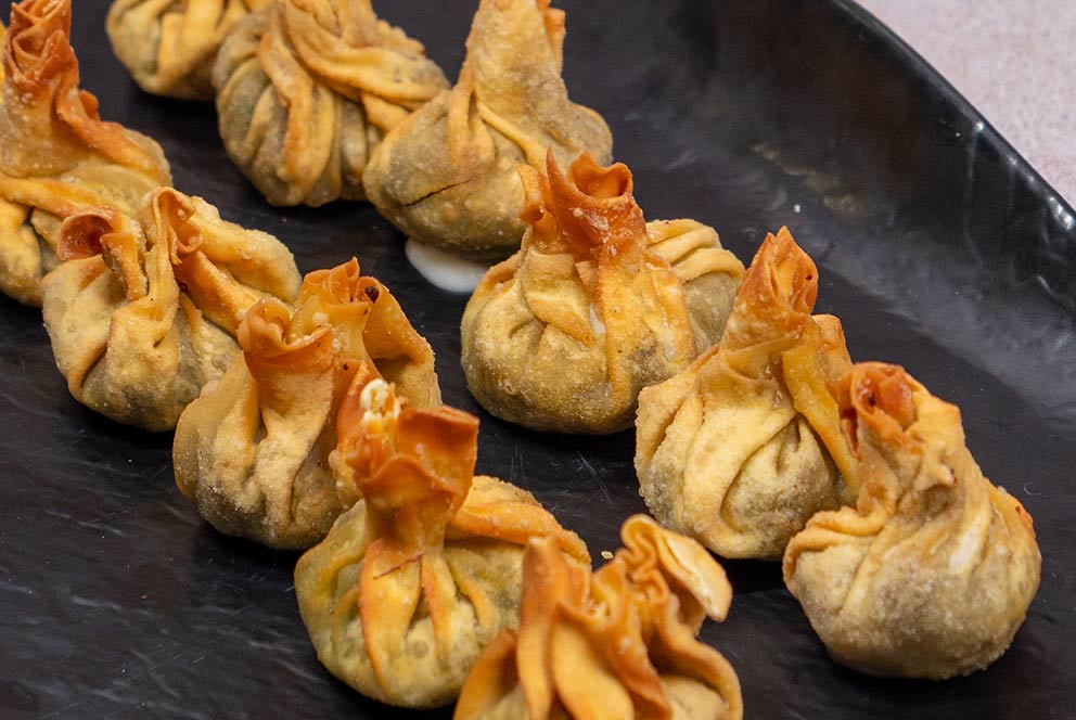 Saquitos de rabo de toro con hierbabuena