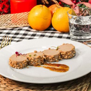 Turrón de foie con confitura de albaricoque y sal de cacao
